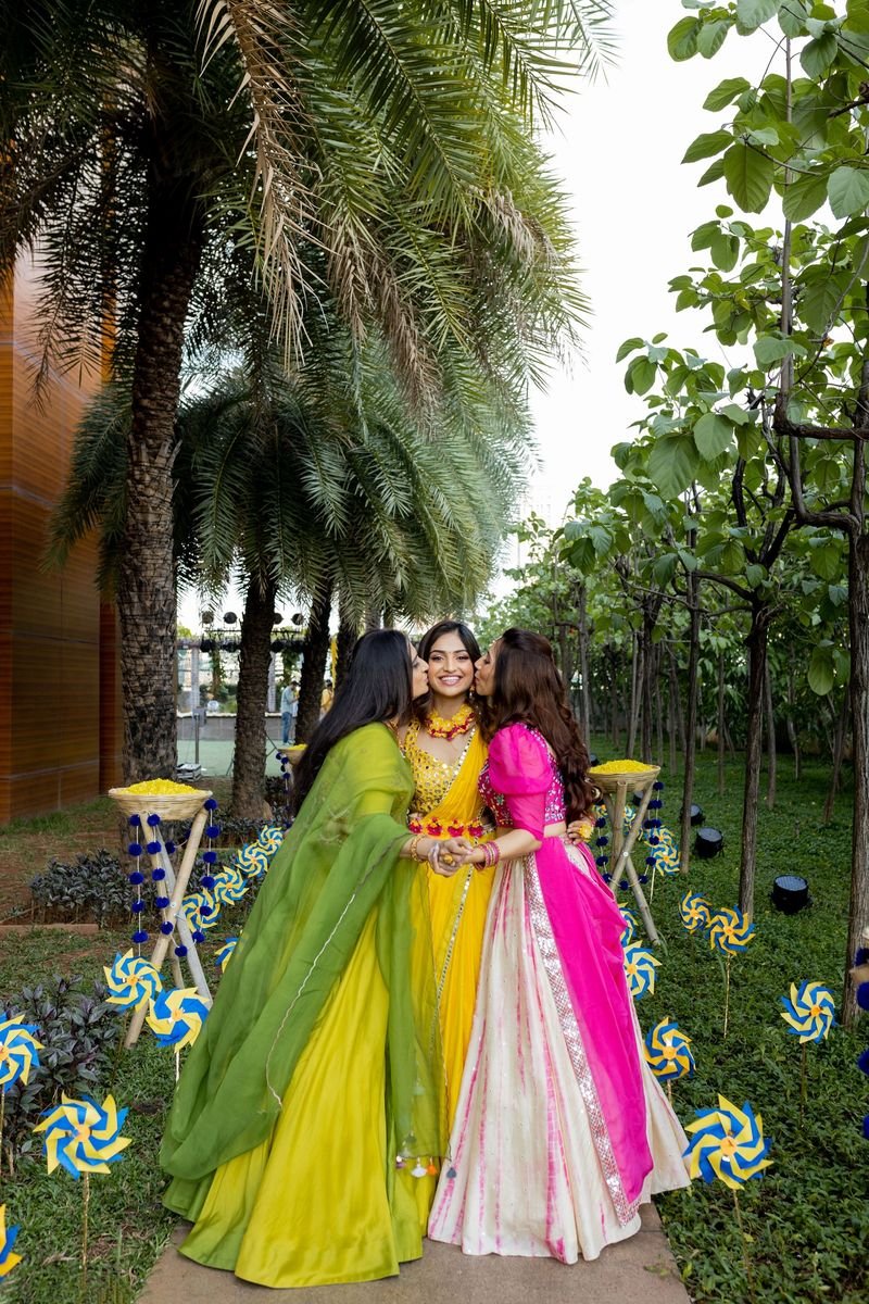 Veeral & Jeetiksha wedding photography by Riva Weddings — photograph 11